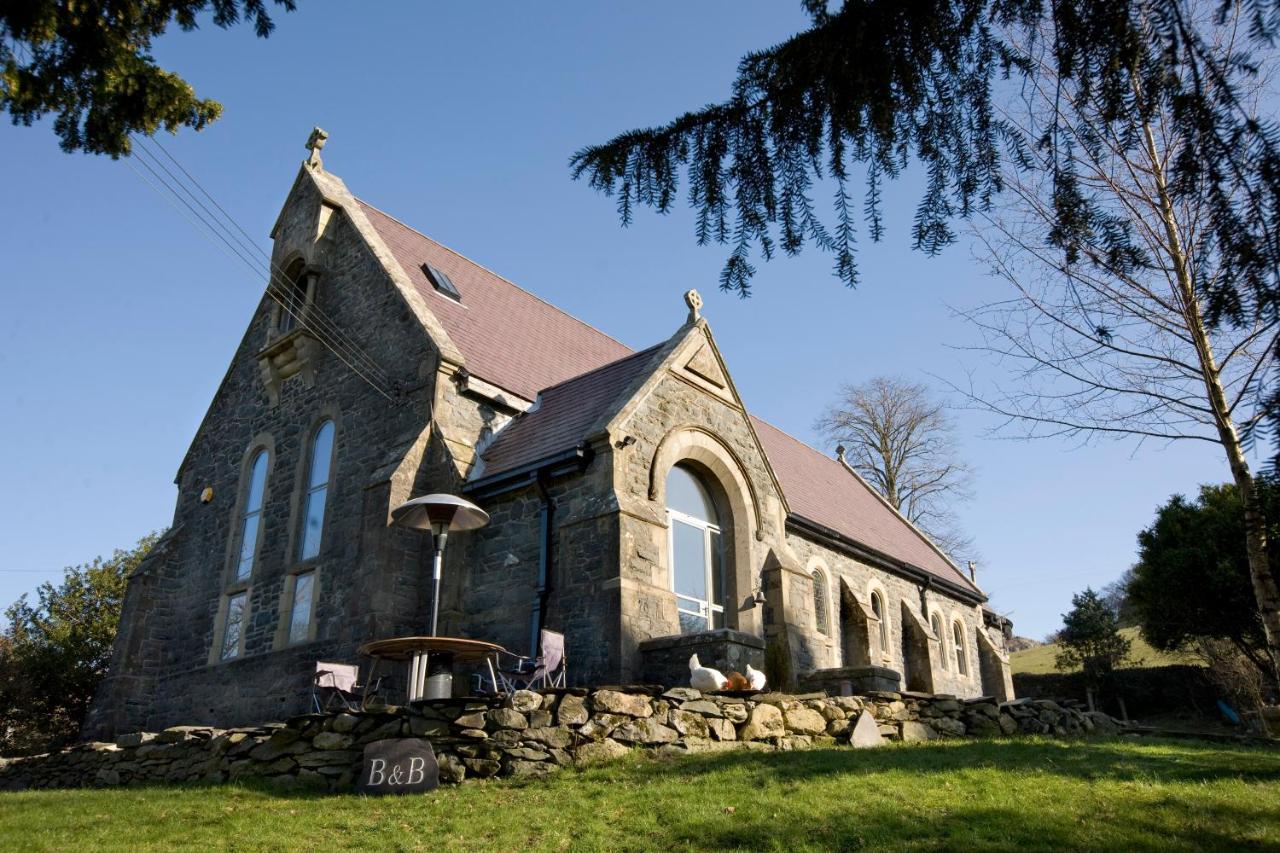Mountain Church Capel Curig Bagian luar foto
