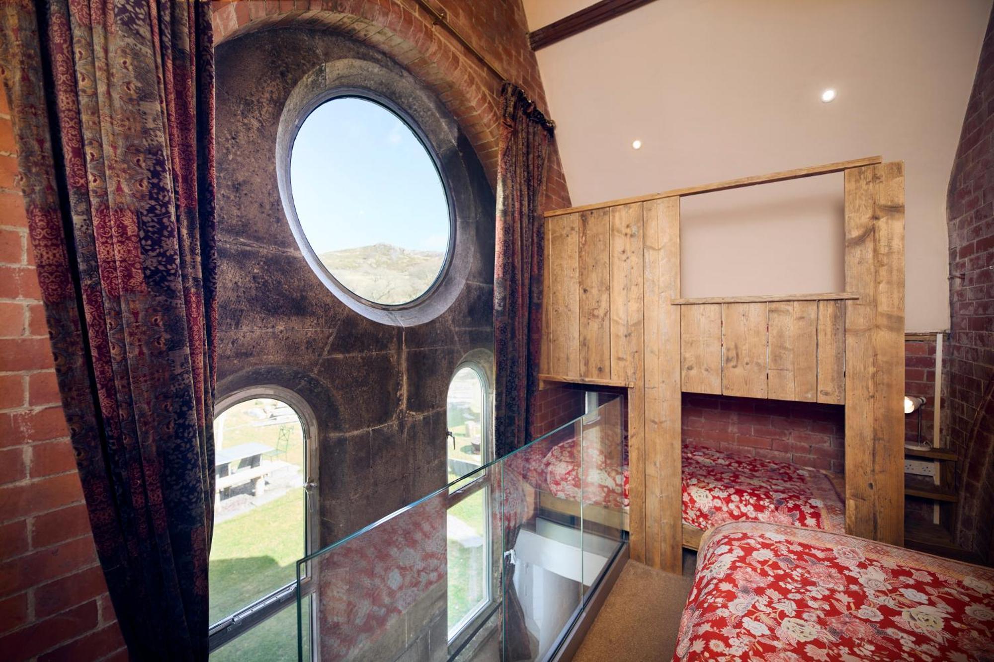 Mountain Church Capel Curig Bagian luar foto